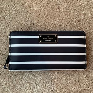 NWT Kate spade wallet